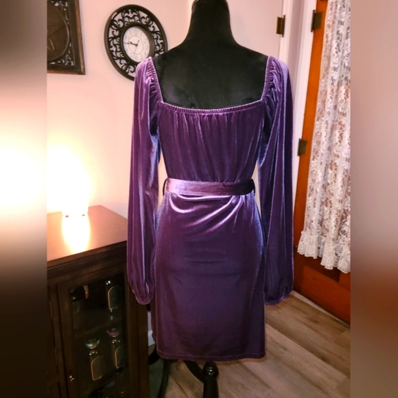 🔮AND NOW THIS ~ Purple Velvet Long Sleeve Belted Dress NWOT - Picture 3 of 4